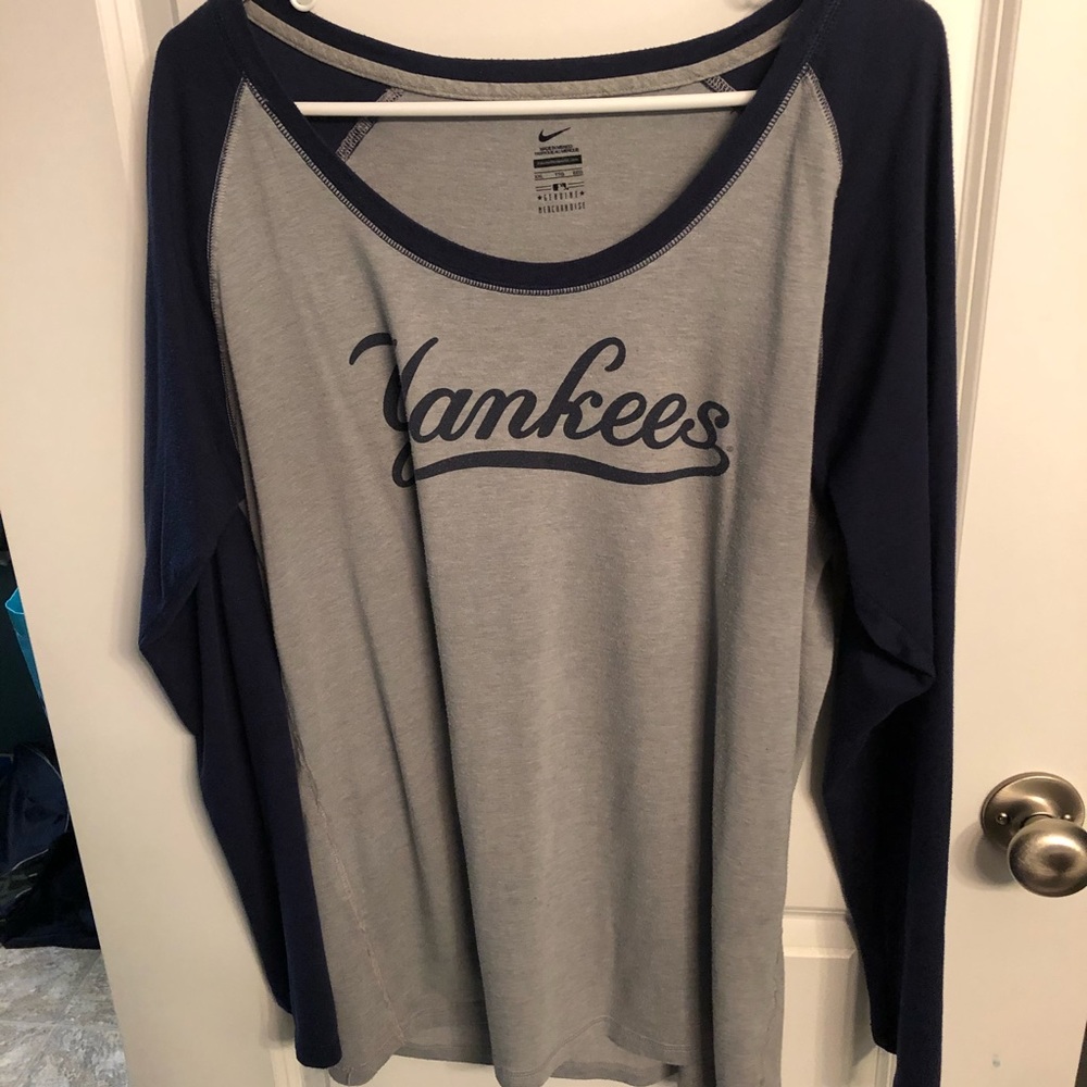 New York Yankees long sleeve T-shirt